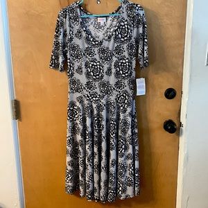 Lularoe Nicole dress L